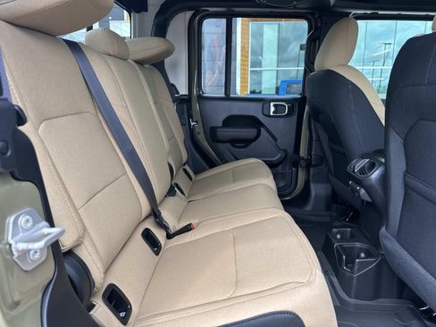 New 2026 Jeep Gladiator Willys AWD/4WD image 9