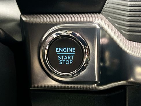 Used 2025 Ford F150 Raptor AWD/4WD image 23