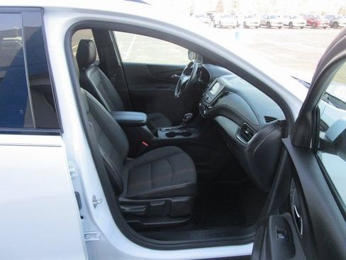 Used 2022 Chevrolet Equinox RS image 27