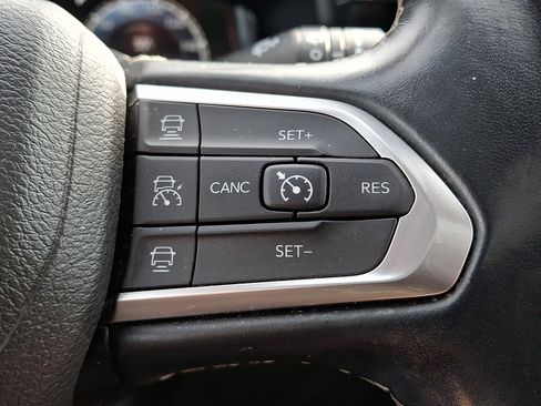 Used 2022 Jeep Compass High Altitude AWD/4WD image 23