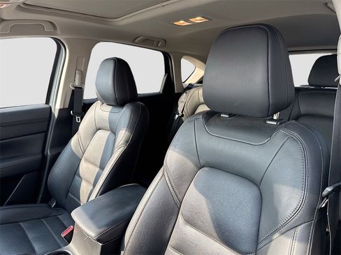 Used 2022 MAZDA CX-5 AWD 2.5 S w/ Premium Package image 12