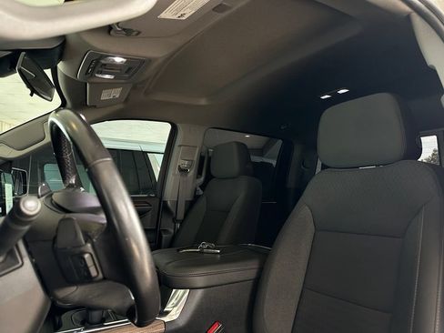 Used 2023 Chevrolet Silverado 1500 LT AWD/4WD image 14