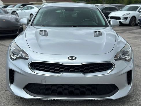 Used 2018 Kia Stinger RWD image 3