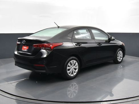 Used 2022 Hyundai Accent SE image 29