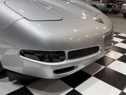 Used 2002 Chevrolet Corvette Convertible w/ Preferred Equipment Group2 image 23