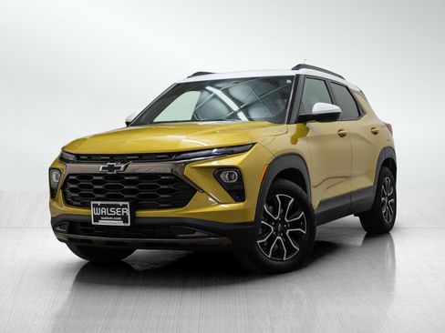 Used 2024 Chevrolet TrailBlazer ACTIV w/ Convenience Package image 1