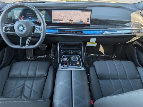 Used 2025 BMW i7 eDrive50 w/ M Sport Package RWD image 20