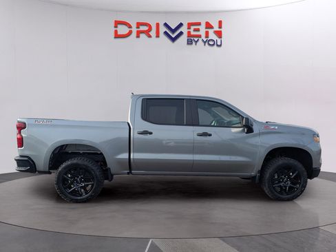 New 2026 Chevrolet Silverado 1500 Custom Trail Boss w/ LPO, Dark Essentials Package image 6