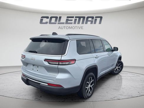 Used 2024 Jeep Grand Cherokee L Limited w/ Luxury Tech Group II image 5