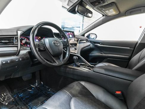 Used 2024 Toyota Camry XSE FWD image 4