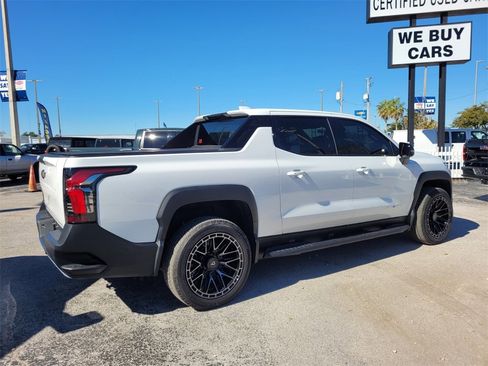 Used 2026 Chevrolet Silverado EV LT image 13