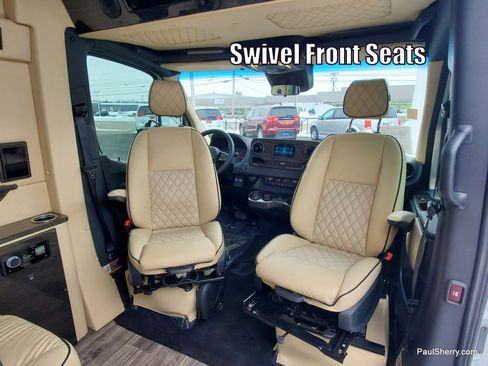 Used 2021 Mercedes-Benz Sprinter 2500 image 8