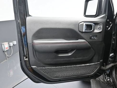 Used 2023 Jeep Wrangler Unlimited Rubicon AWD/4WD image 12