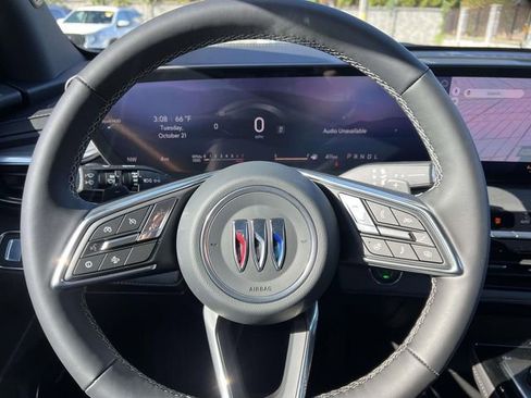 Used 2026 Buick Enclave Preferred w/ Power Package image 19