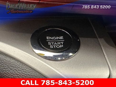 Used 2021 Ford Explorer XLT w/ Equipment Group 202A image 12