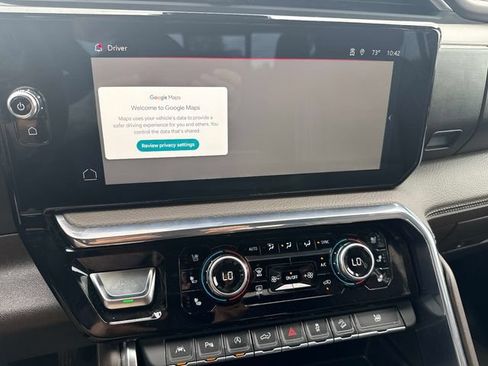 Used 2023 GMC Sierra 1500 Denali w/ Technology Package AWD/4WD image 29