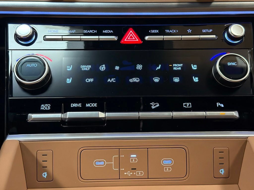 New 2027 Hyundai Santa Fe Calligraphy FWD image 17