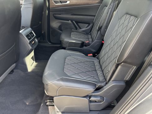 Certified 2025 Volkswagen Atlas SEL Premium R-Line image 15