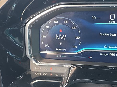 Used 2025 Chevrolet Silverado 2500 LT w/ Convenience Package image 33