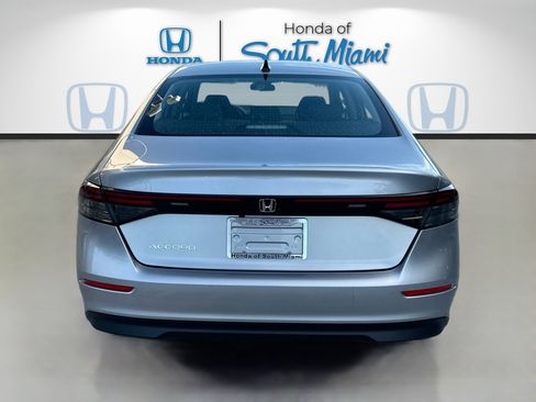 New 2025 Honda Accord SE image 5