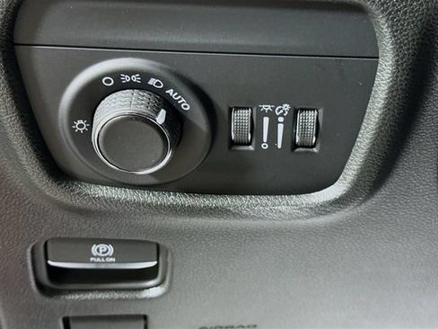 New 2025 Jeep Grand Cherokee L Laredo AWD/4WD image 10