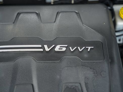 Used 2019 Jeep Cherokee Limited AWD/4WD image 21