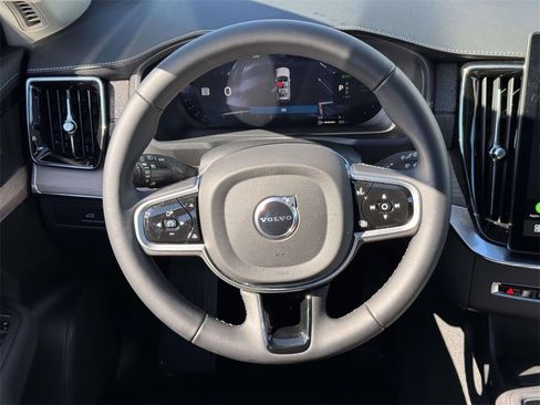 Used 2026 Volvo XC90 T8 Plus w/ Protection Package Premier image 12