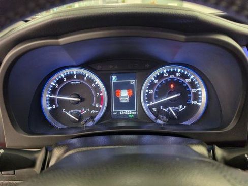Used 2017 Toyota Highlander SE AWD/4WD image 13