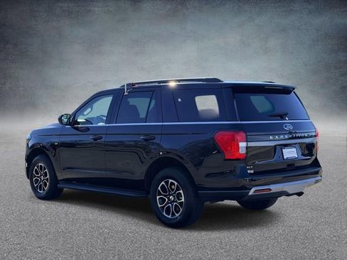 Used 2024 Ford Expedition XLT image 4