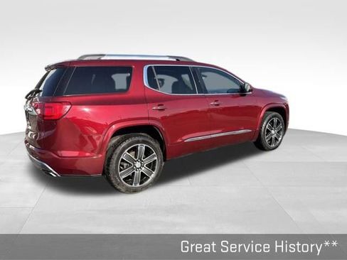 Used 2018 GMC Acadia Denali w/ Technology Package FWD image 15