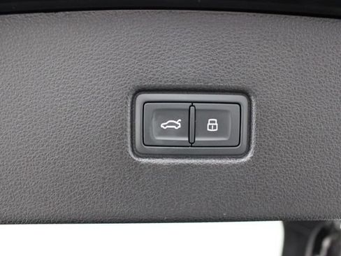 Used 2023 Audi Q5 2.0T Premium Plus w/ Premium Plus Package AWD/4WD image 48