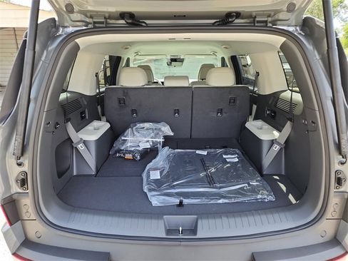 New 2025 Hyundai Santa Fe SEL image 8