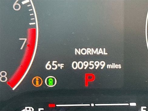 Used 2025 Honda Civic Sport image 12