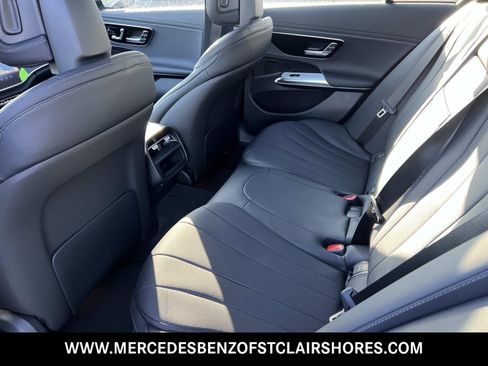 New 2026 Mercedes-Benz E 350 4MATIC Sedan image 11