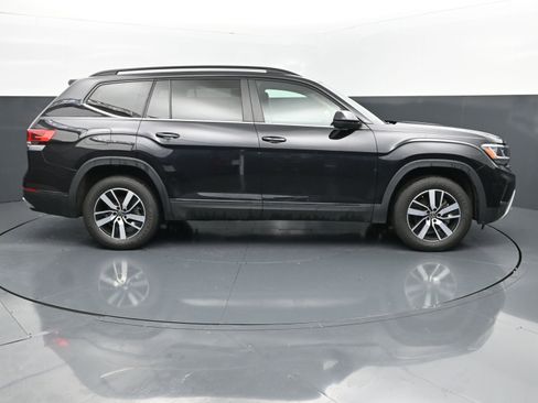 Used 2023 Volkswagen Atlas SE image 6