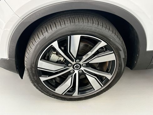 Used 2021 Volvo XC40 P8 Recharge AWD/4WD image 11