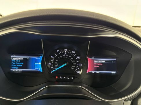 Used 2017 Ford Fusion Titanium AWD/4WD image 27
