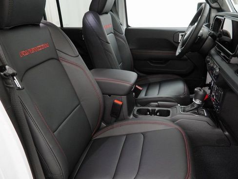 New 2026 Jeep Wrangler Unlimited Rubicon AWD/4WD image 34