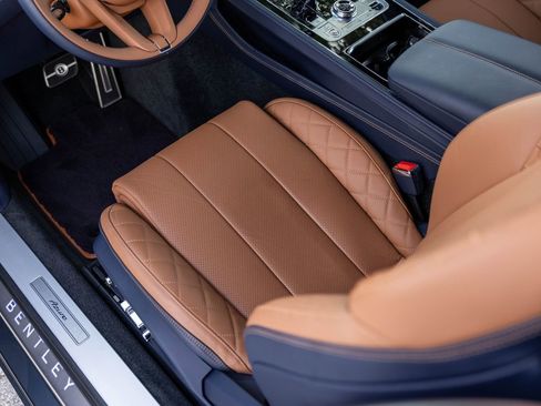 Used 2023 Bentley Continental GT Azure AWD/4WD image 31