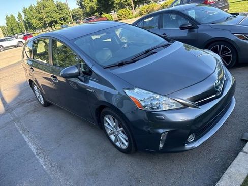 Used 2012 Toyota Prius V Five FWD image 6