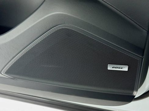 Certified 2025 Porsche Cayenne E-Hybrid AWD/4WD image 12