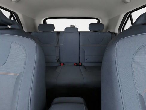 Certified 2025 Kia Niro LX FWD image 33