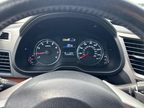 Used 2014 Subaru Outback 2.5i Limited AWD/4WD image 14