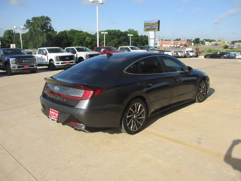 Used 2022 Hyundai Sonata Limited FWD image 6