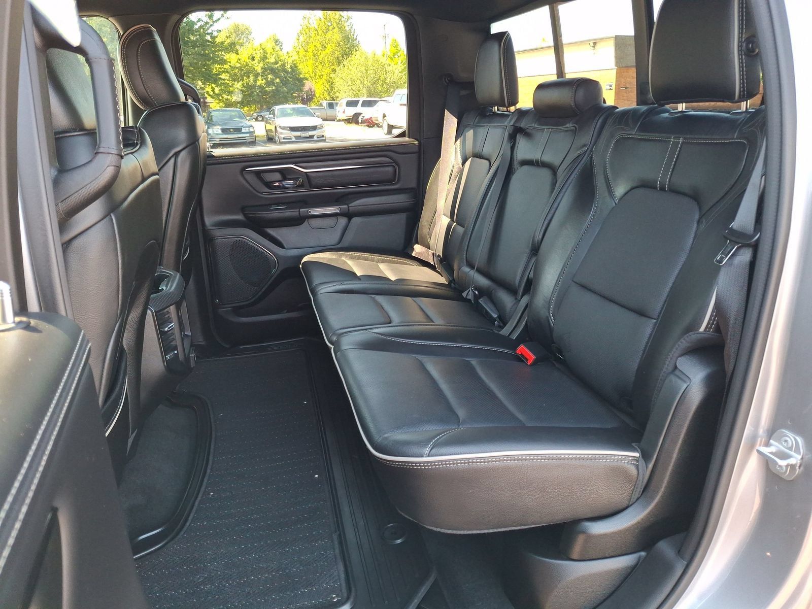 Used 2022 RAM 1500 Limited AWD/4WD image 18