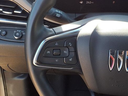 Used 2024 Buick Envista Avenir image 5