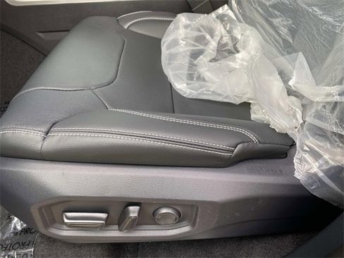 New 2026 Toyota Tundra SR5 image 8