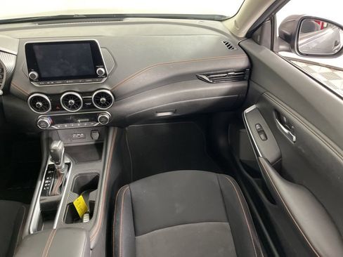 Used 2022 Nissan Sentra SR w/ Electronics Package image 18