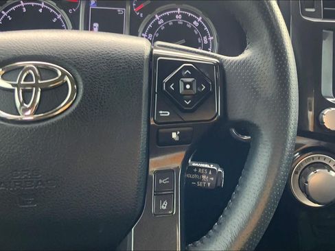 Used 2021 Toyota 4Runner Venture w/ Moonroof Package AWD/4WD image 24