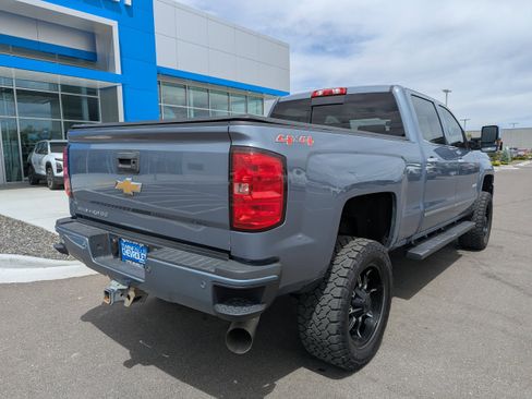 Used 2016 Chevrolet Silverado 2500 High Country w/ High Country Premium Package AWD/4WD image 36